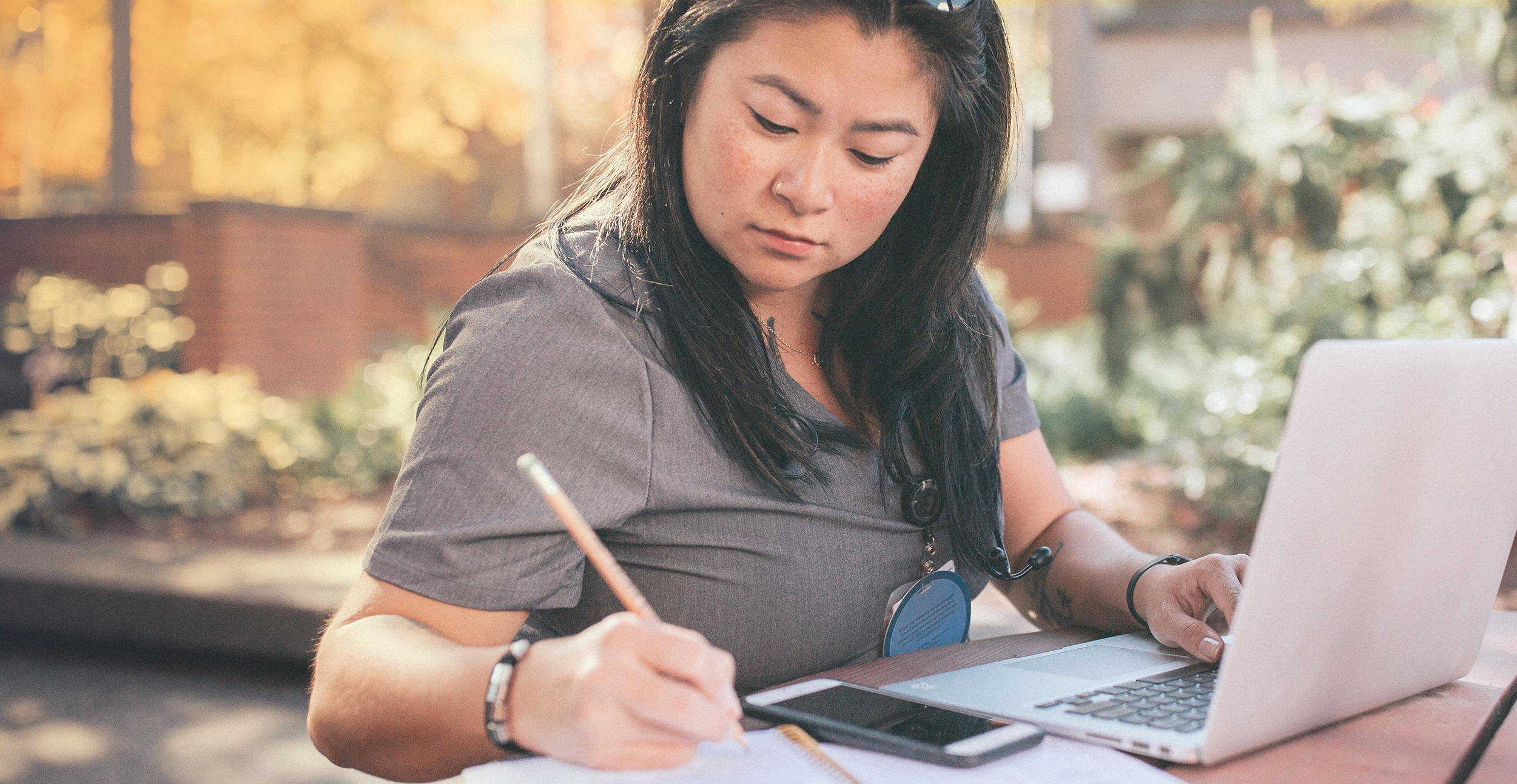 transitioning-from-bedside-nurse-to-nurse-manager
